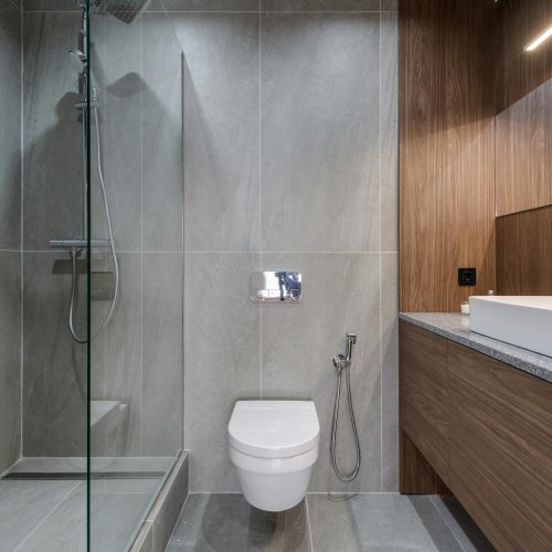 Ristrutturazione bagno Roma: costi, permessi e idee per un bagno moderno e funzionale